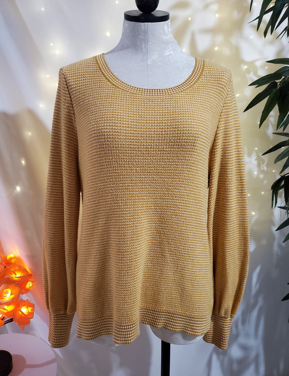 Talbots Chevron Zig Zag Yellow White Knit Puff Sleeve Sweater Womens Size L Soft